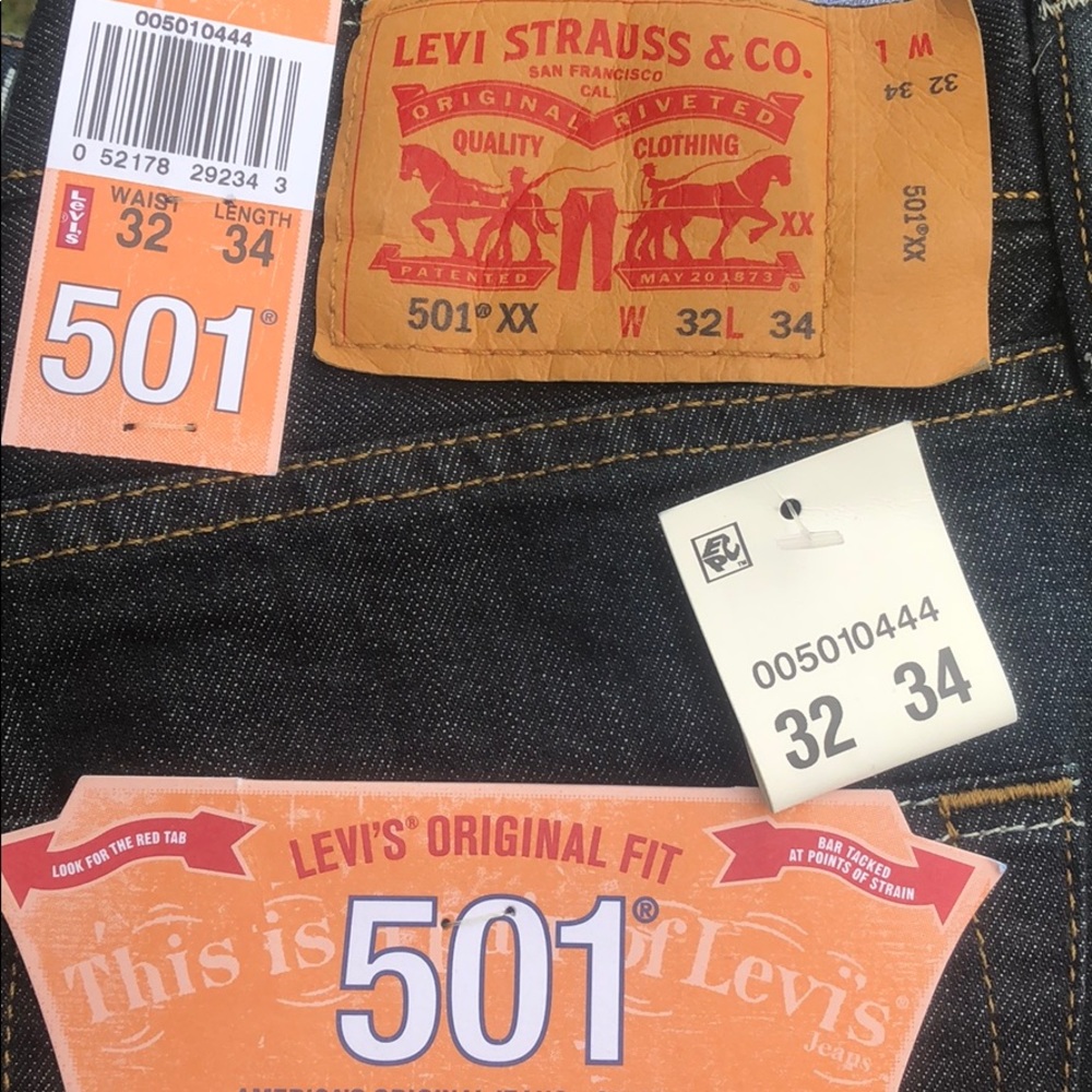 501 Straight Leg Button Fly Levi’s